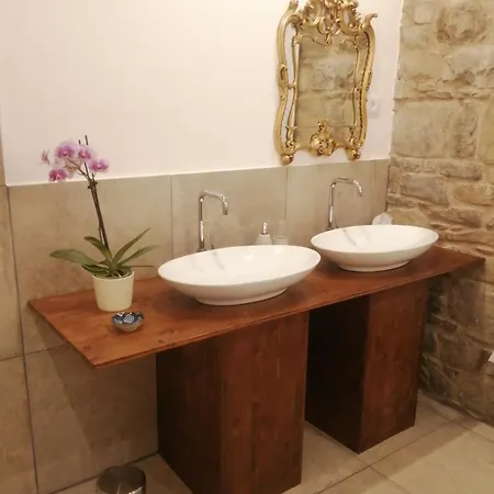 Silentium Domus Doo Bed & Breakfast
